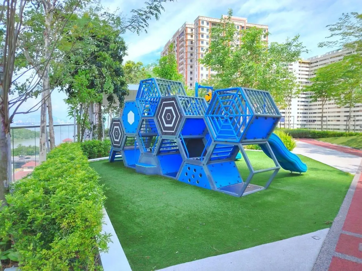 The Society Apartment George Town 3Br 10 Pax Malezya