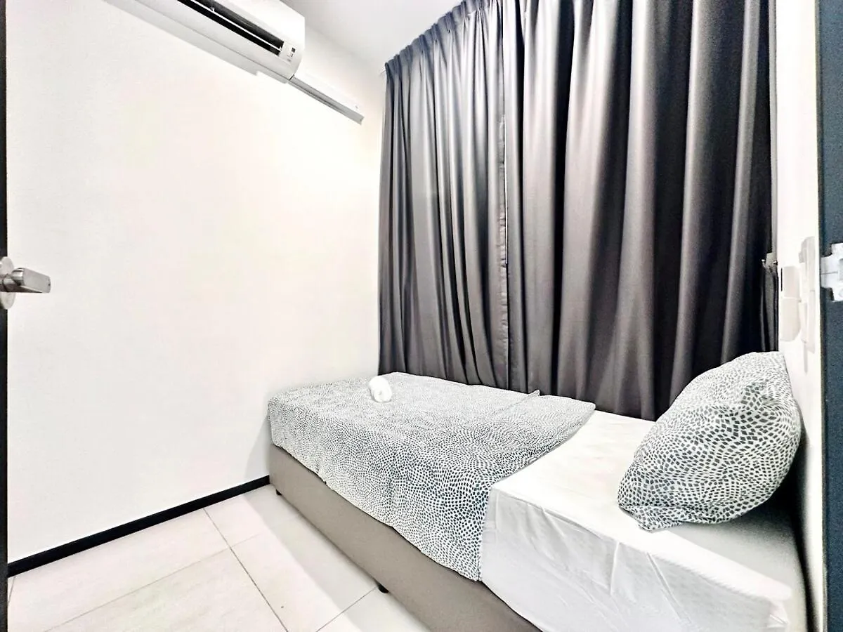 The Society Apartment George Town 3Br 10 Pax